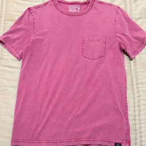 Faherty Sunwashed Organic Cotton Tee in Pink
